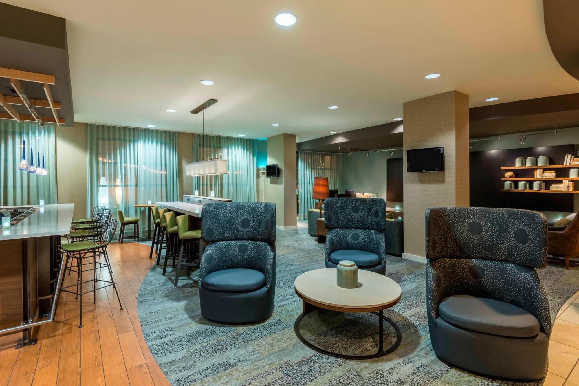 Courtyard By Marriott Chattanooga Downtown Exterior photo