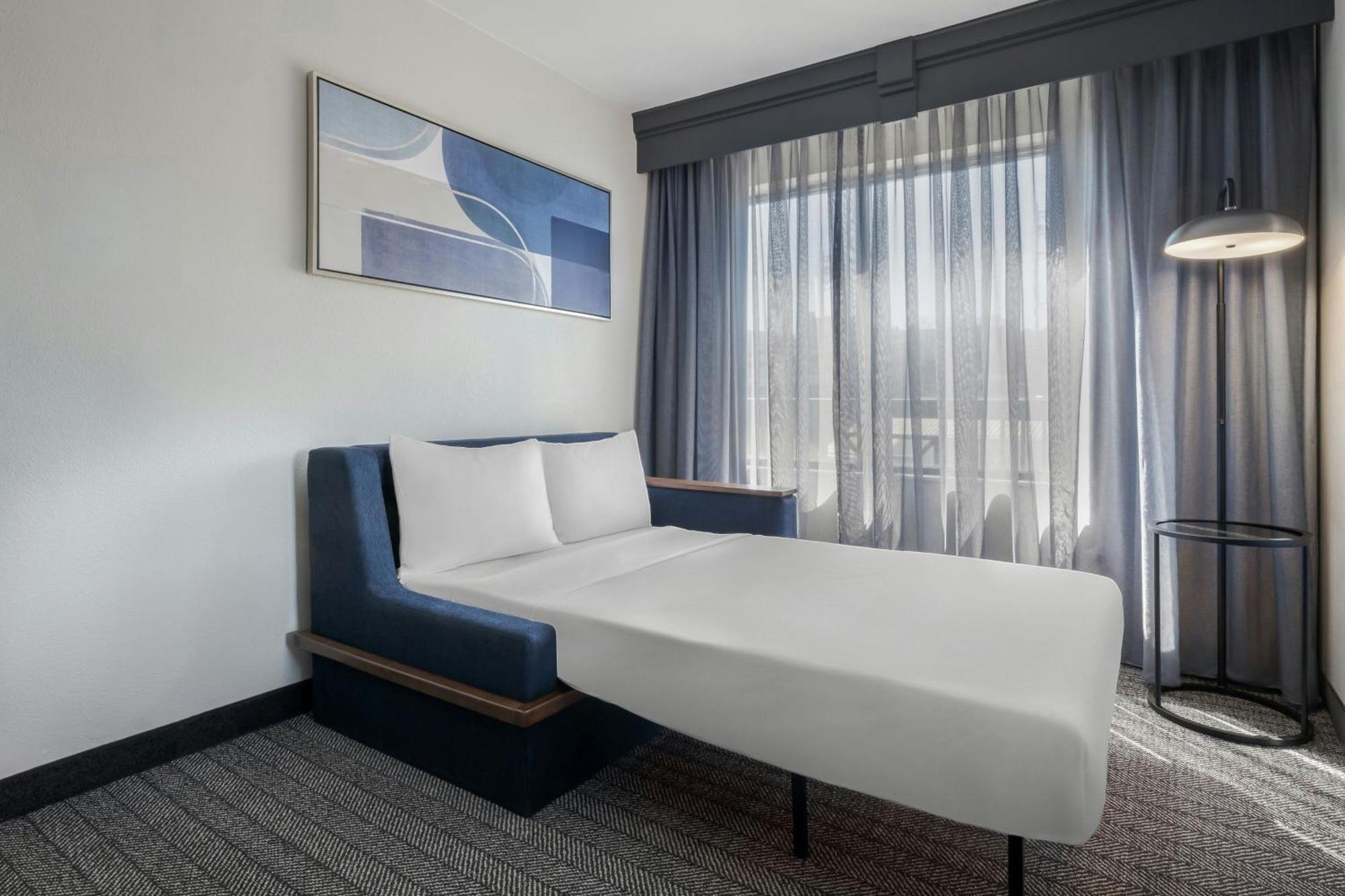 Courtyard By Marriott Chattanooga Downtown Exterior photo
